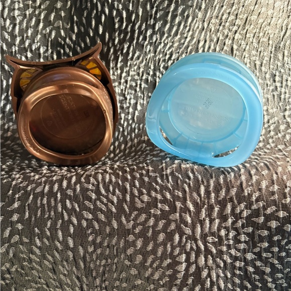 Bath & Bodyworks Bronze Owl Scentportable Holder and blue Scentportable Holder - Picture 4 of 4